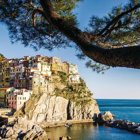 Three-bedroom -sp- With Sea View 09 Bonassola